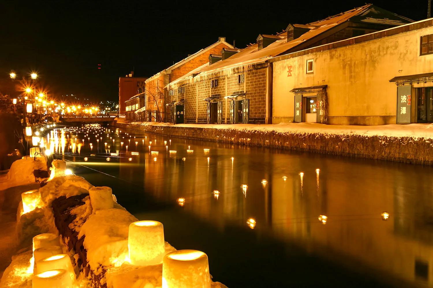 小樽雪あかりの路とは？雪と火がつくる一時的な造形文化を歩いて味わう冬のイベント