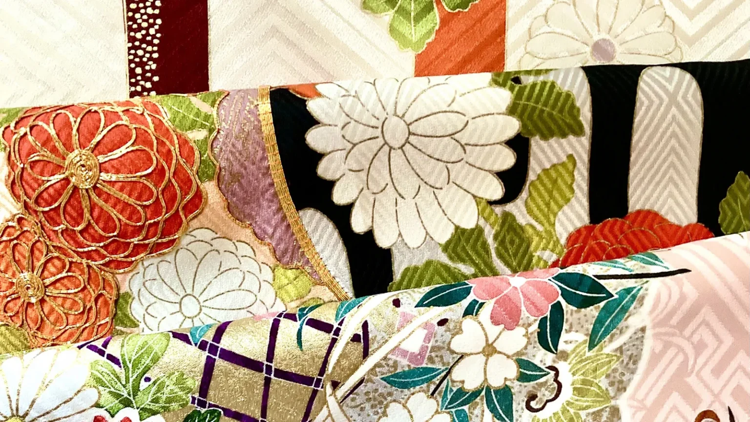 京友禅（きょうゆうぜん）とは？京都が育んだ絵画的染色技法も合わせて