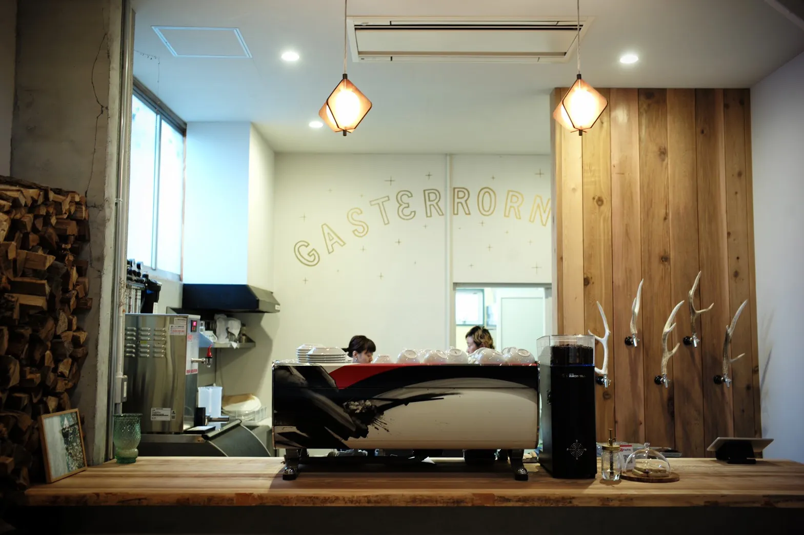 Purveyors 1F Restaurant Gastero