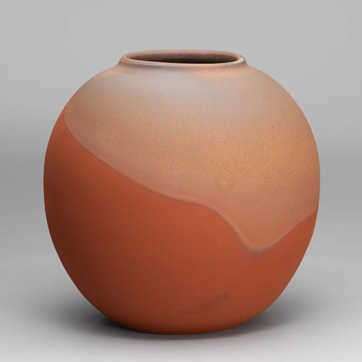 無名異窯変壺 | Mumyōi Flower Jar with Kiln Effects