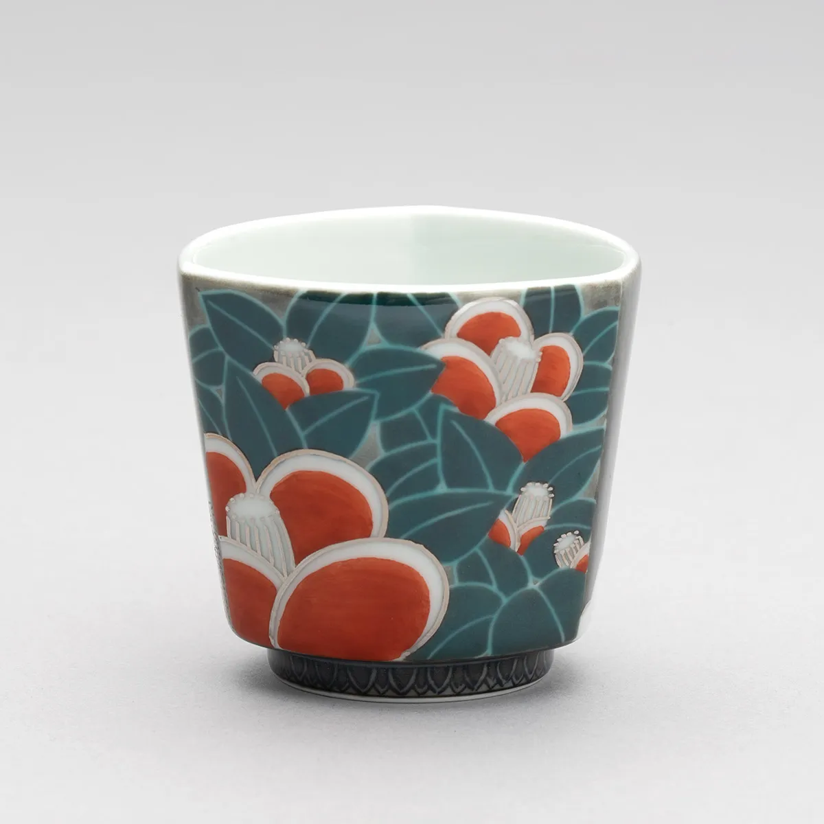 Sake Cup with Camellia Design in Overglaze Enamel, Underglaze Sprayed Thin Black Ink, and Snowflake Sumi-hajiki